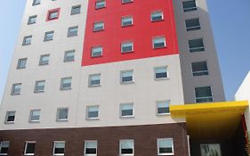 Hotel Hi! Fundidora-Cintermex